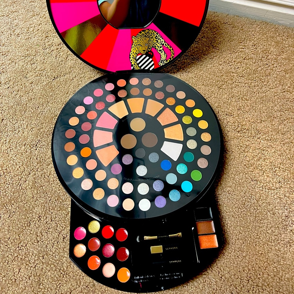 ❌SOLD❌SEPHORA LIMITED EDITION WILD WISHES MAKE UP PALETTE